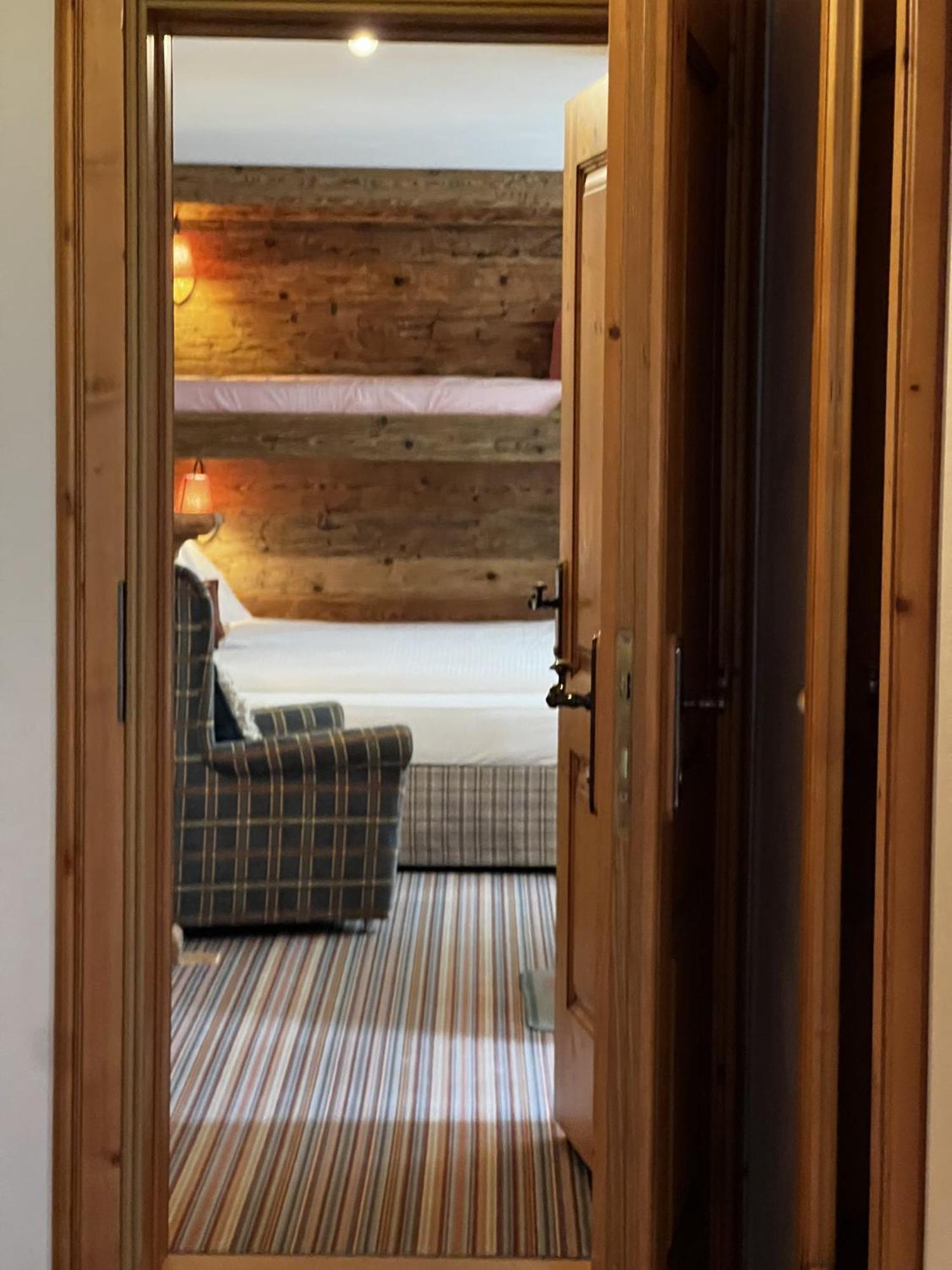 Hotel Berghof Zermatt Buitenkant foto